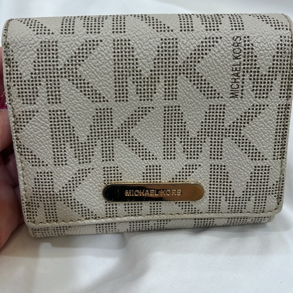 MICHAEL Michael Kors Cream and Taupe Logo Trifold Wallet with Gold Plate
